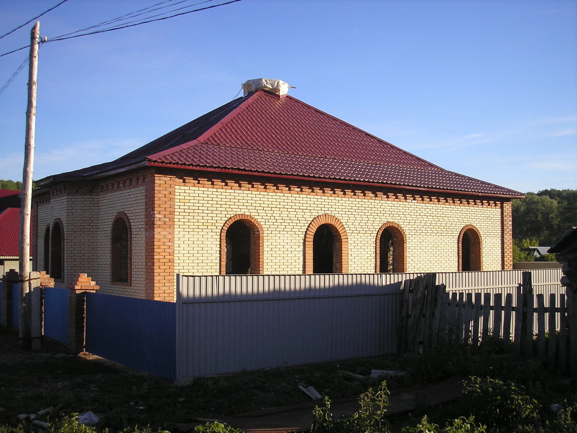 Церковь Царственных страстотерпцев (Православный храм)