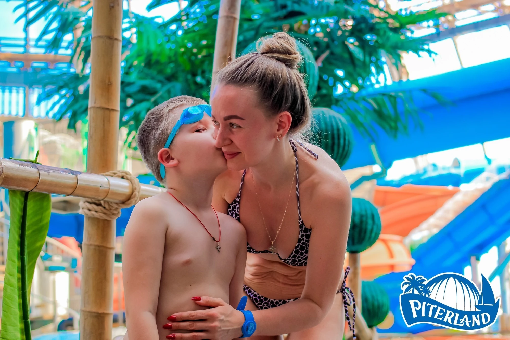 Аквапарк "Питерлэнд" в ТРК "Питерлэнд"