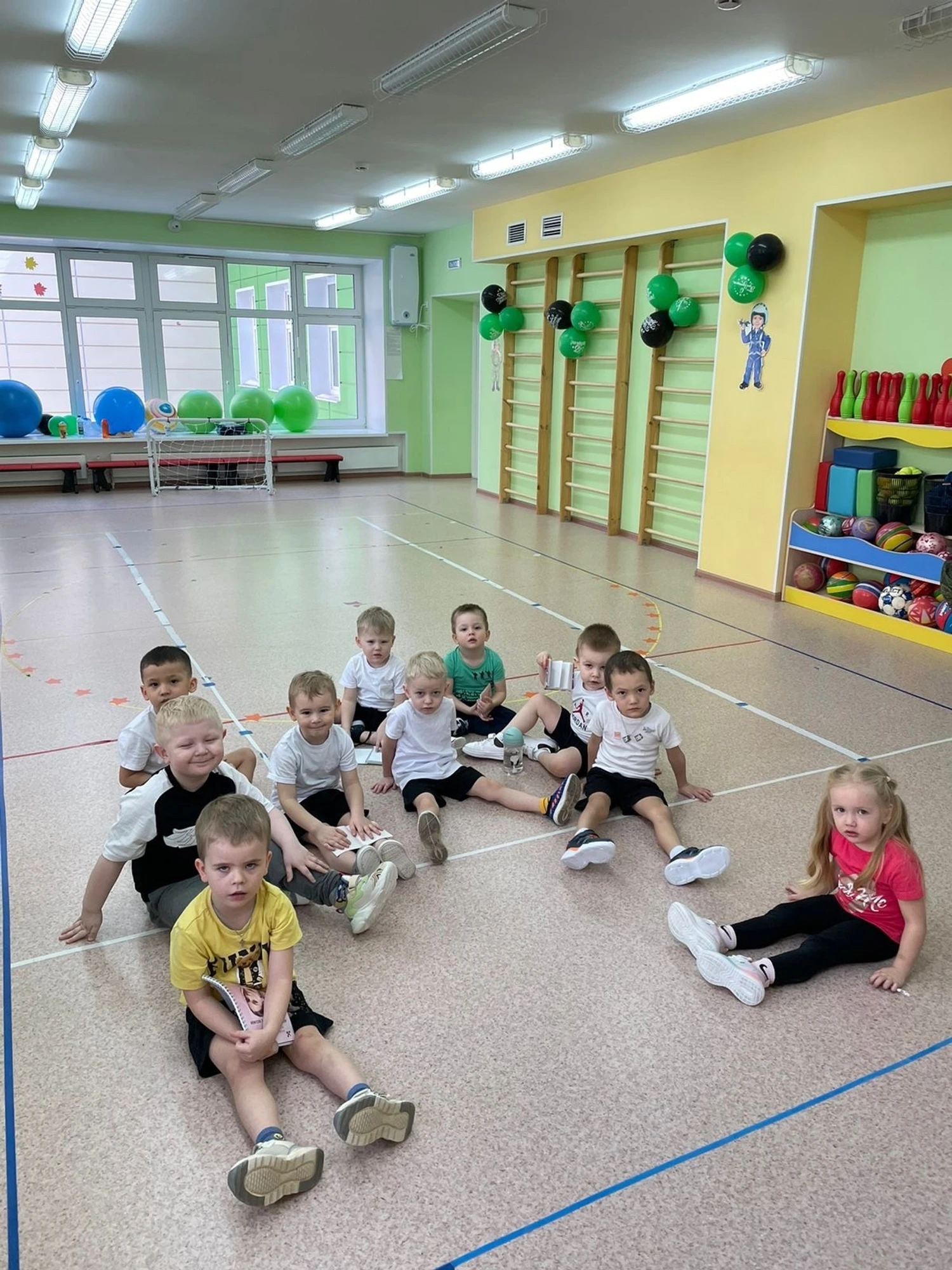 Детский футбольный клуб СТАРВАРС, г. Екатеринбург (р-н Железнодорожный)