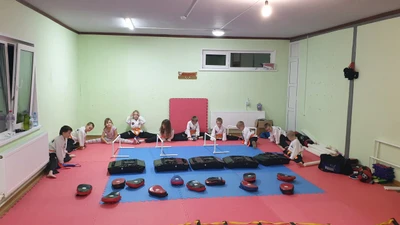 Спорт клуб Успех (Спортивный клуб, секция )