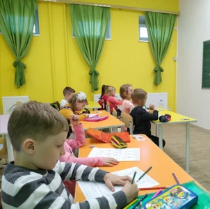 Смайлик академия (Клуб для детей и подростков )