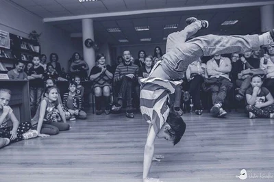 Monstarz Dance (Школа танцев)