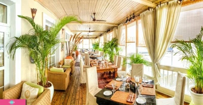 Shore House (Ресторан с детской комнатой и открытым бассейном)