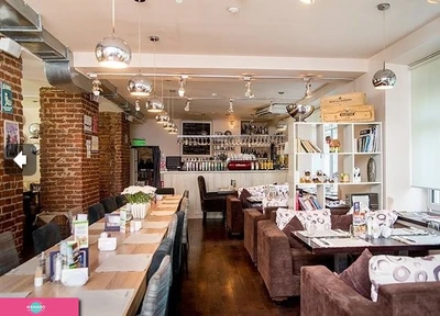 Moloko&Mёd, "Молоко и Мёд", кафе с детской комнатой на Суханова, Владивосток 