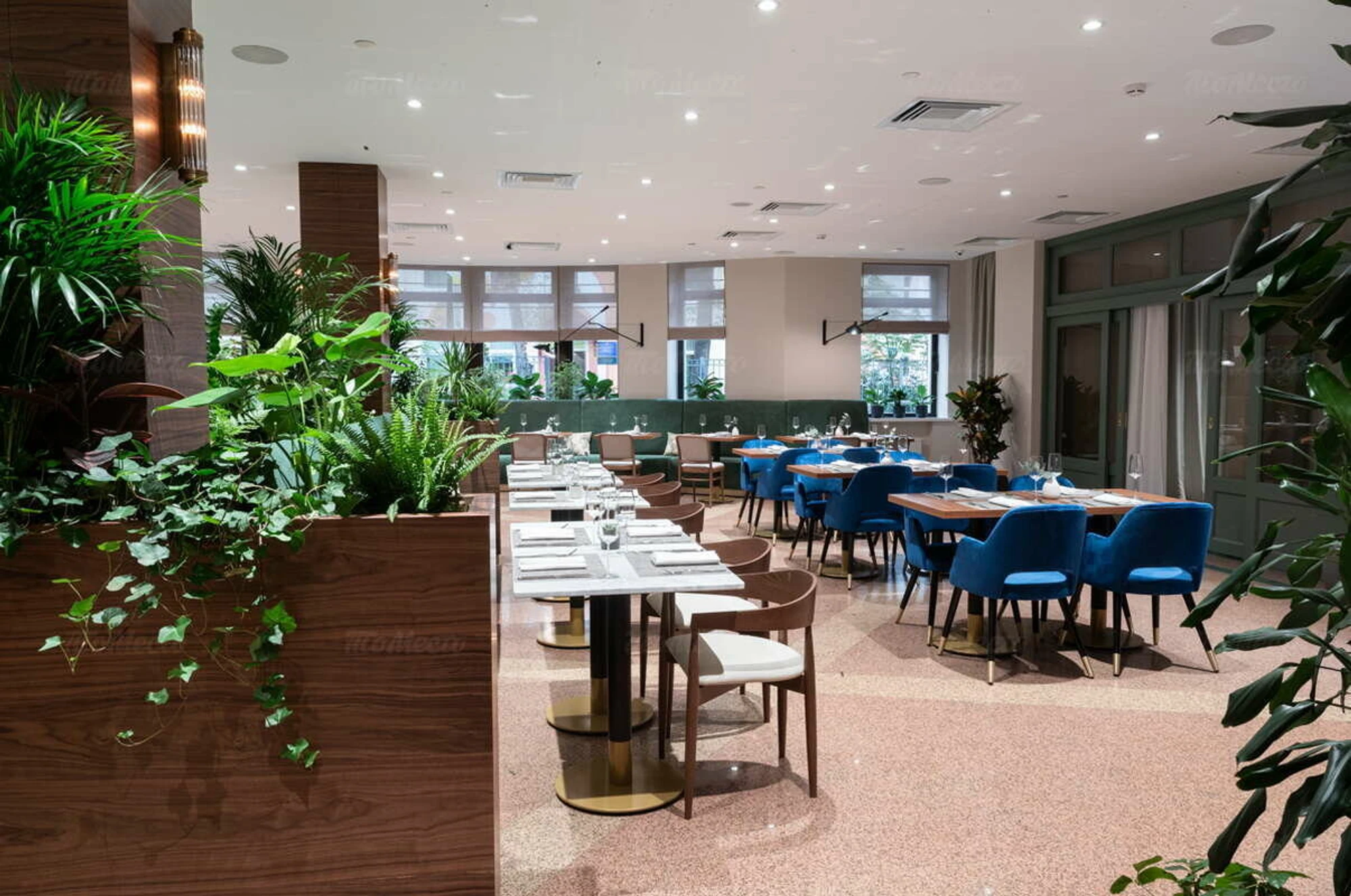 Select Restaurant (Ресторан )