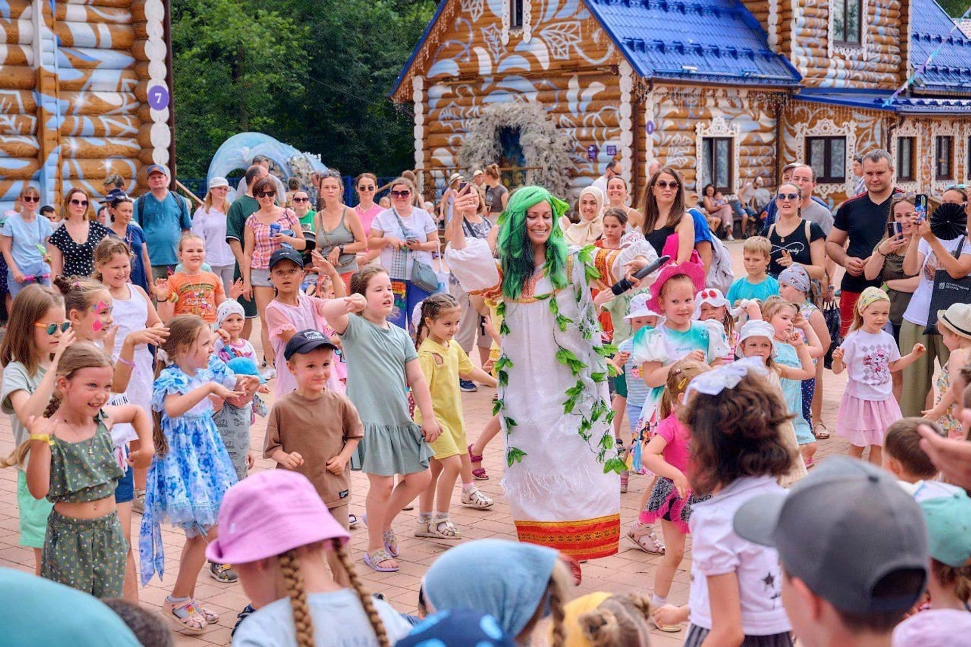 Льготное посещение "Московской усадьбы Деда Мороза"