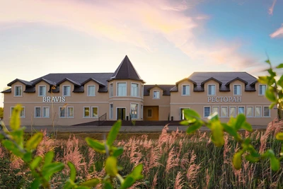 Bravis (Гостиница)
