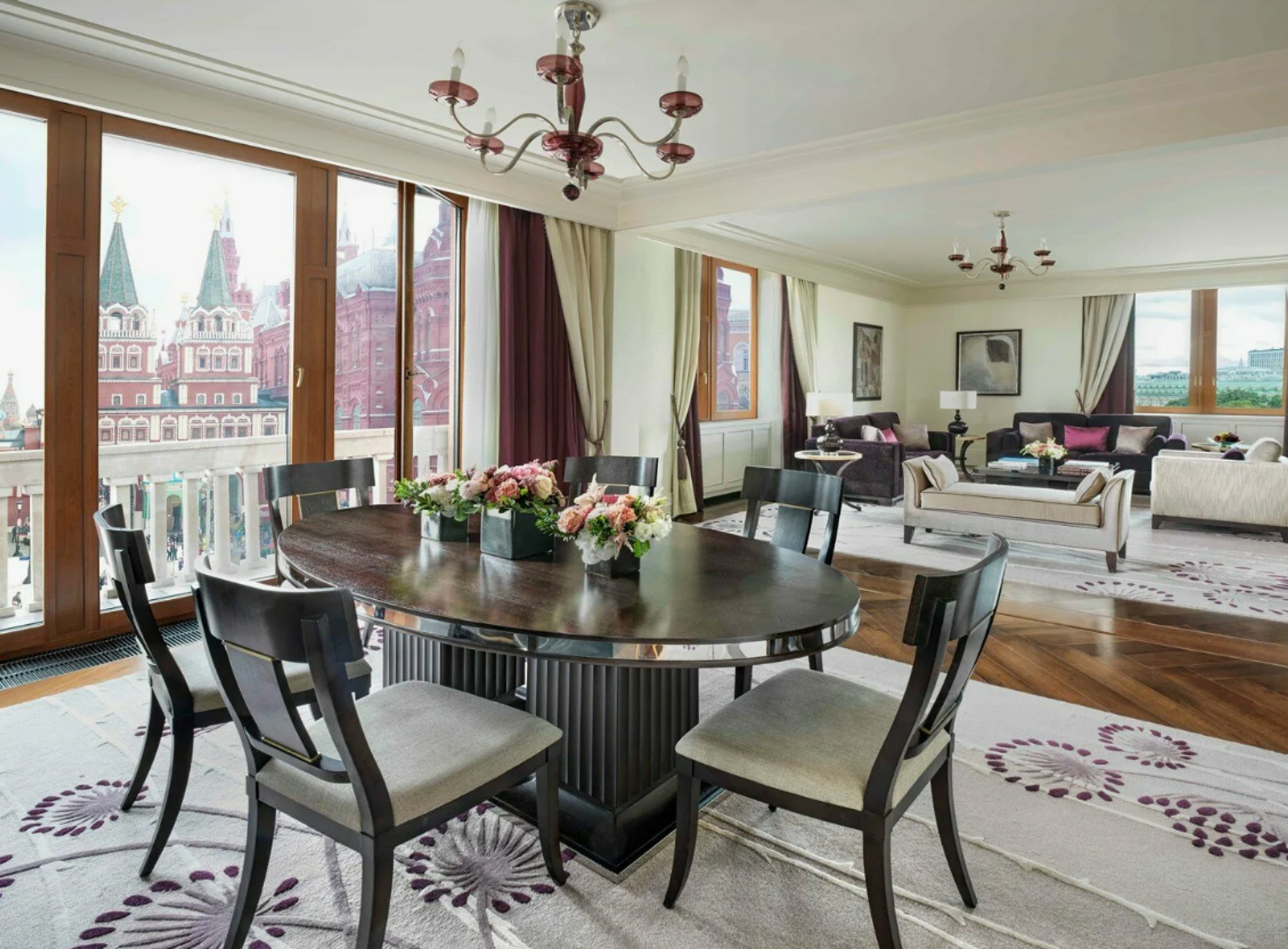 Отель "Four Seasons Moscow"