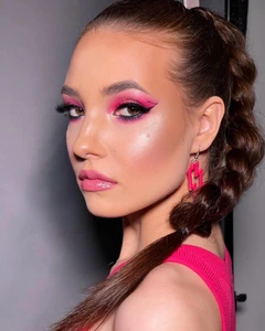 Dubrovina. stylist (Визажисты, стилисты)