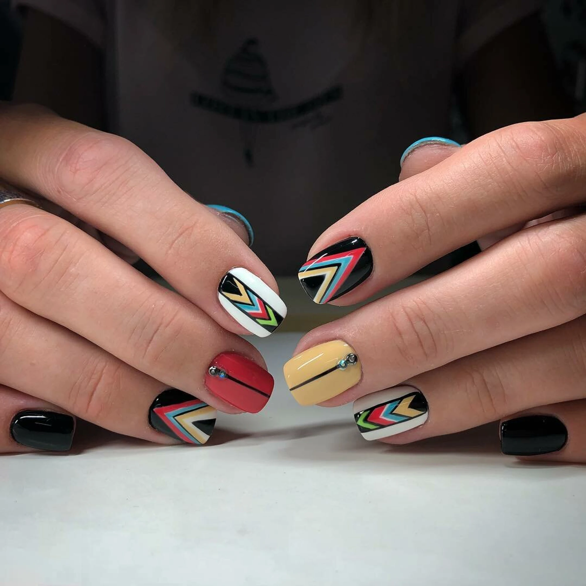 Студия маникюра NailArtist (Ногтевая студия)