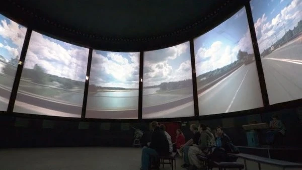 "Круговая кинопанорама", исторический кинотеатр с трансляцией на 360 градусов