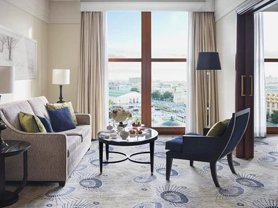 "Скидка до 20% при раннем бронировании" в "Four Seasons Hotel Moscow"
