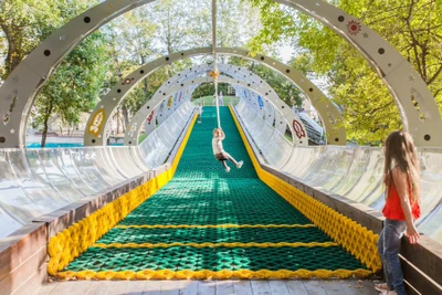 Бесплатная канатная дорога и тарзанка в Делегатском парке