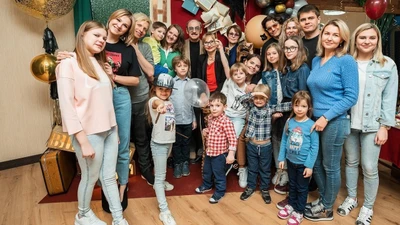 "Братья Гримм" Приморский, самые масштабные детские праздники с элементами иммерсивного шоу