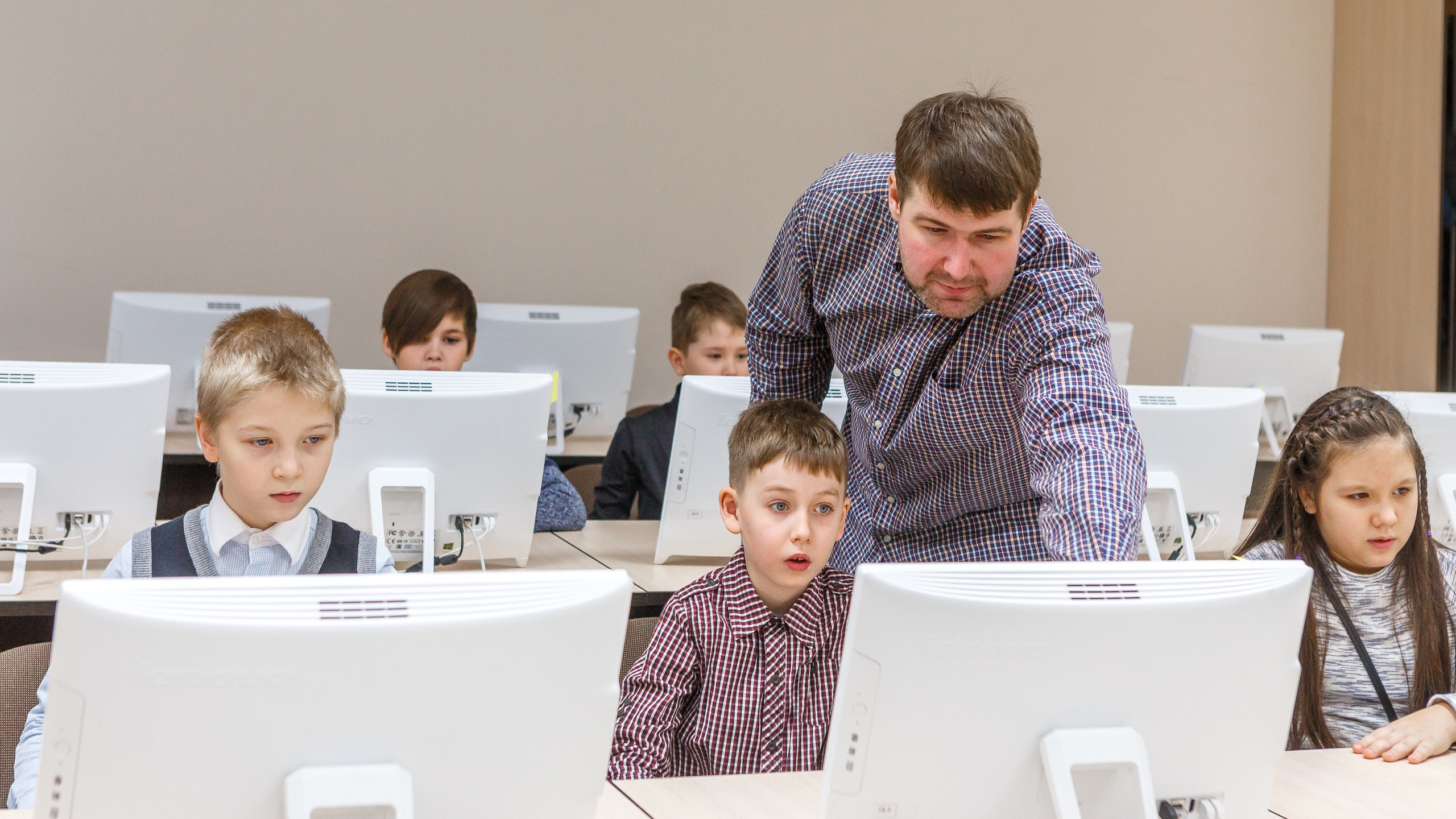 "KIBERone" Цифровые технологии для детей от 6 до 14 лет в Каменске-Уральском (мкрн Южный)