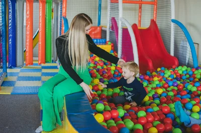 Игровое кафе Uno (Детские игровые залы и площадки )