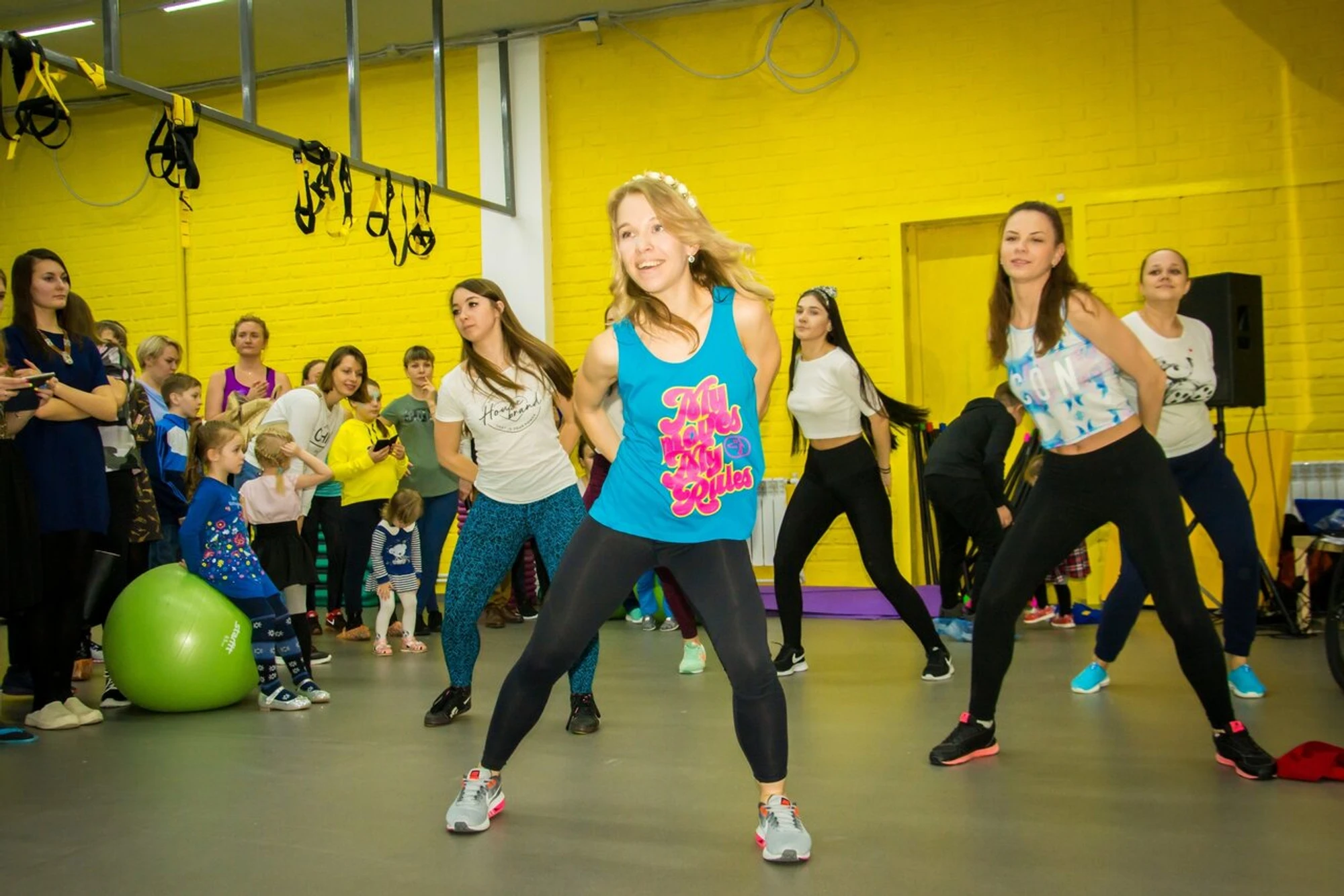 Freshfit (Фитнес-клуб )