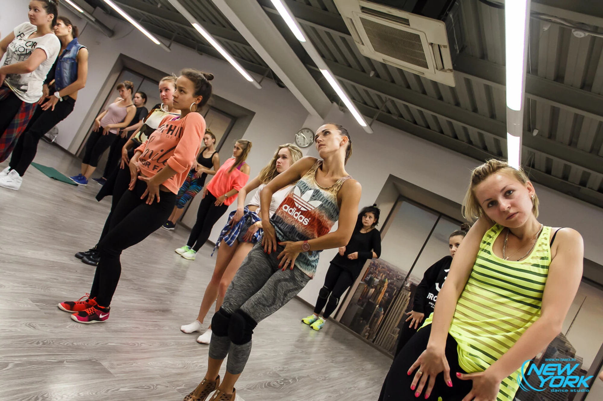 New York Dance Studio (Школа танцев)