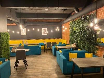 Останемся Здесь (Бар, паб )