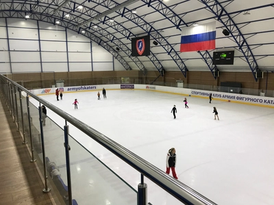 "Снежный Барс", каток
