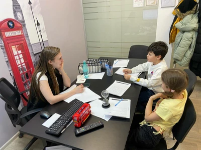 Lewis Foreman School (Курсы иностранных языков)