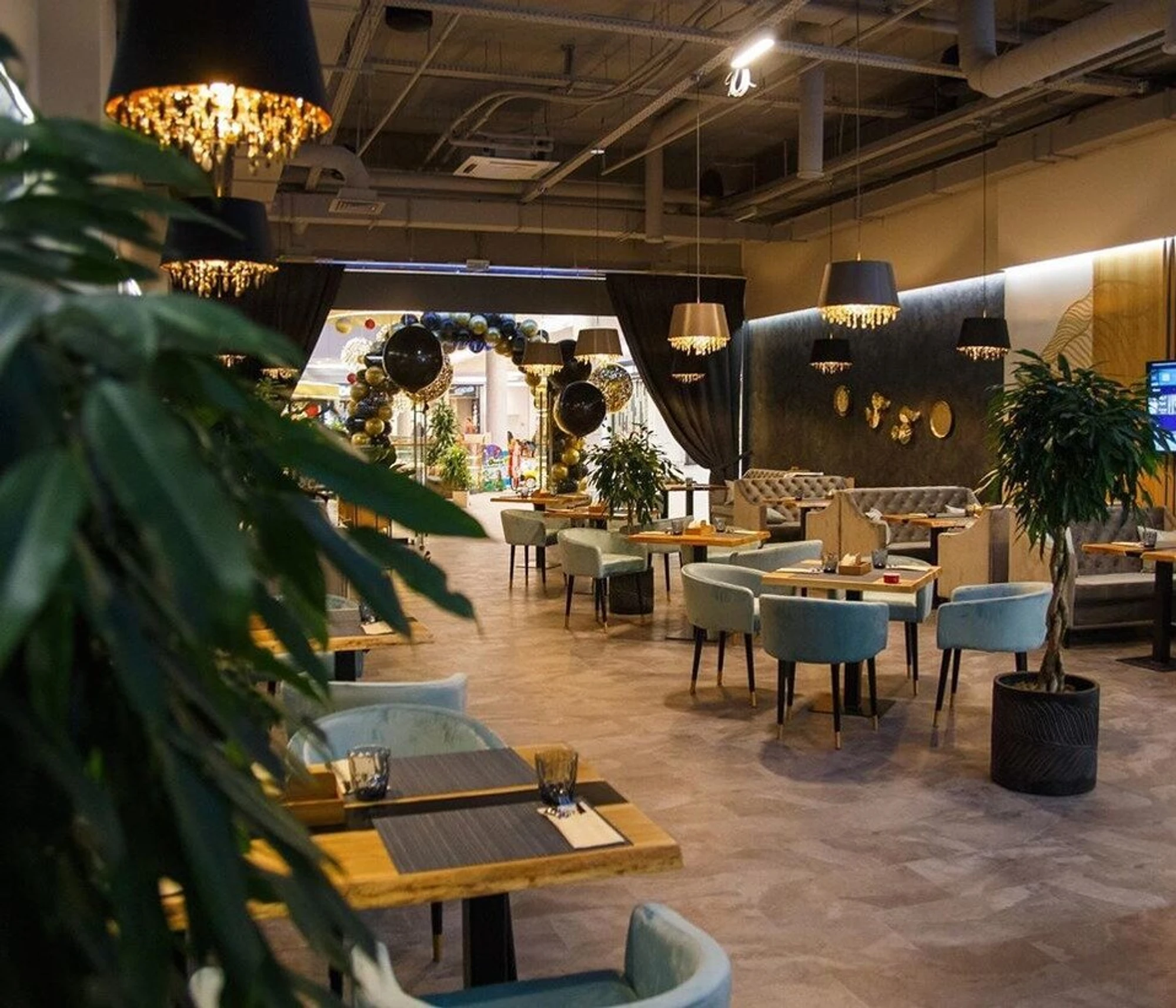 Family Villa Jj (Ресторан  с детской комнатой)