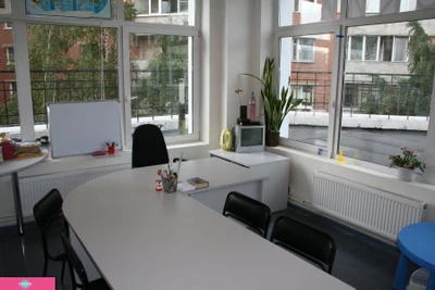 "Speak Out" (Спик Аут), языковой центр в Приморском районе СПб 