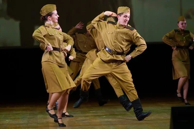 КоМИКС танцы для детей и взрослых (Школа танцев )