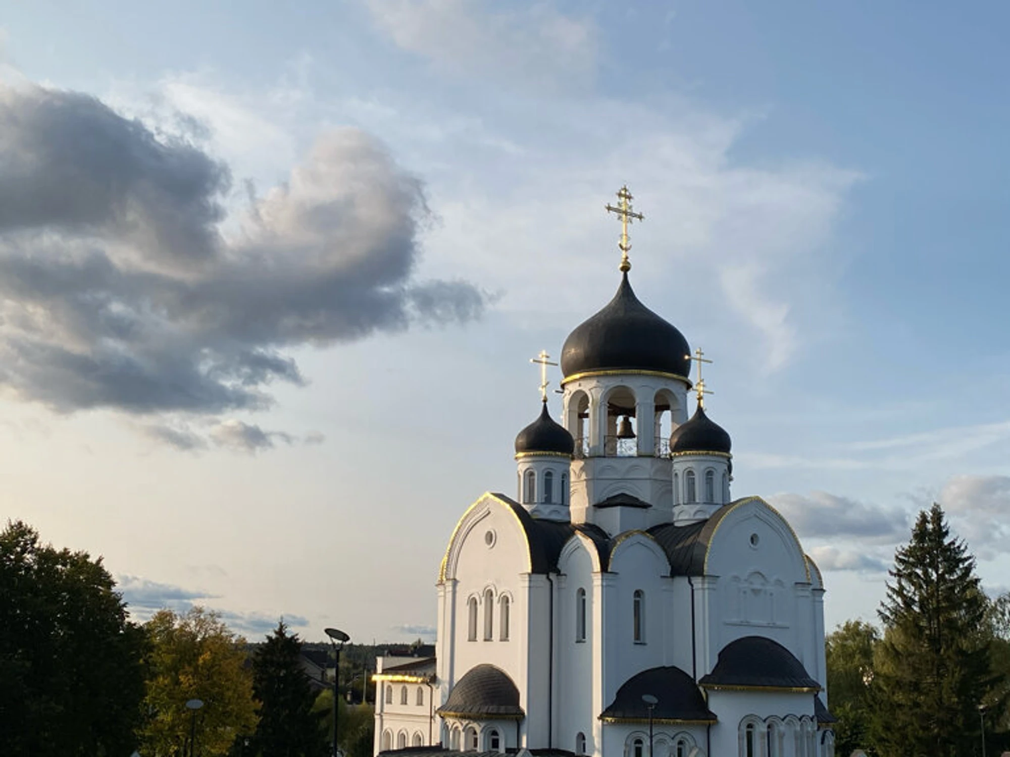 Церковь Воскресения Христова, православный храм в Воскресенском