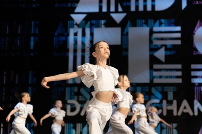 -10% по групповому абонементу для детей в студии танцев "Dance Company Station"