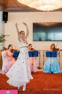 "Baby orchestra", театр