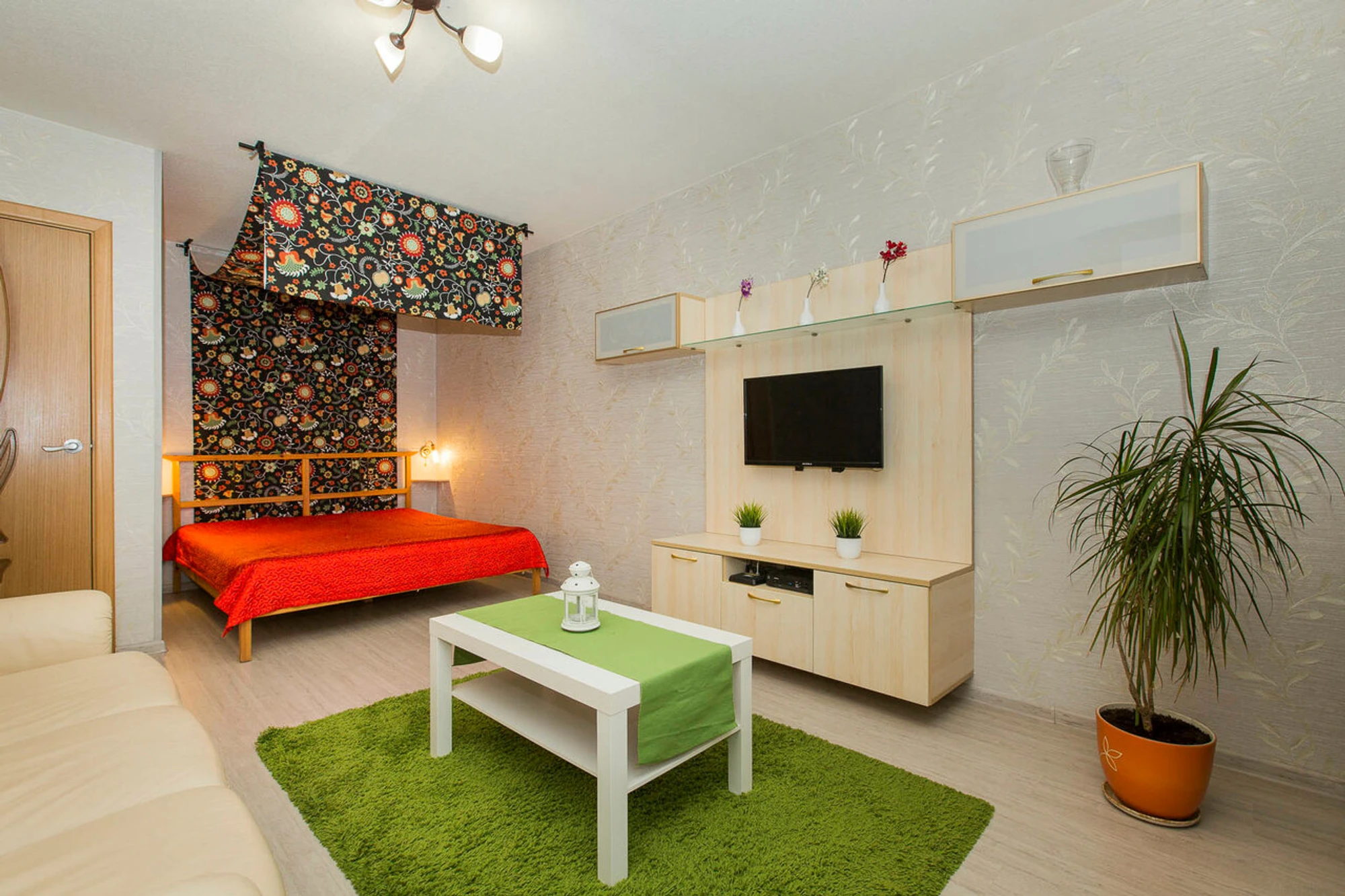HomeHotel (Гостиница)