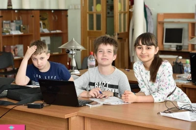 "Алгоритмика", школа программирования для детей 5-14 лет на Кропоткинской в Москве 