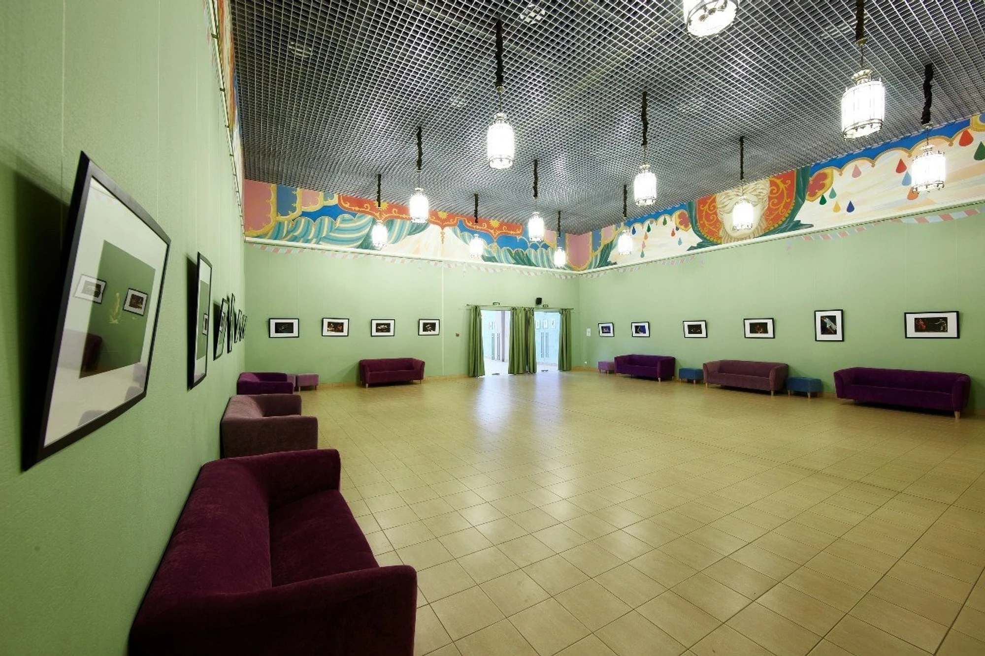 Театр "Плоды Просвещения" в ТРК "Гранд Каньон"