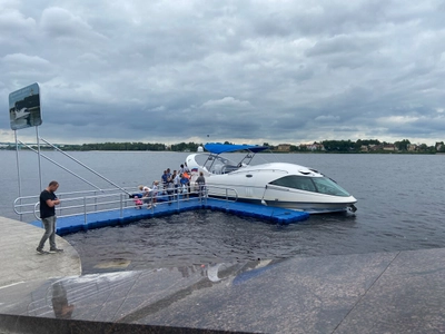 Яхта виртуальной реальности (Достопримечательность )