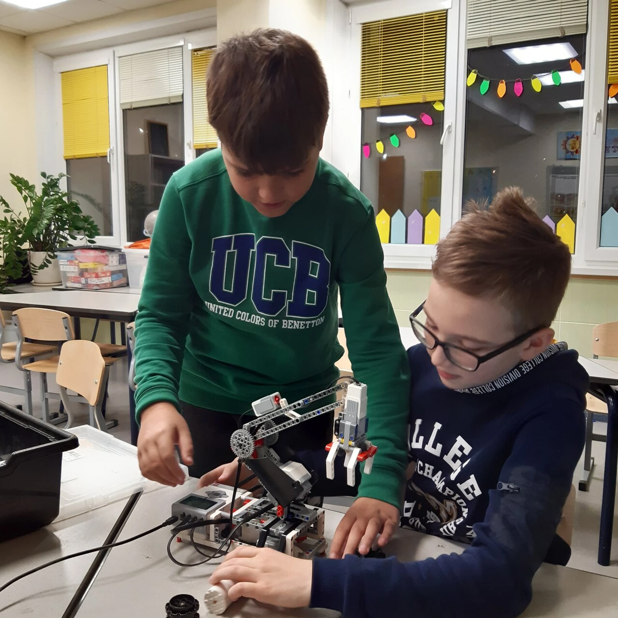 Робототехника для детей академия Роботов (Дополнительное образование )