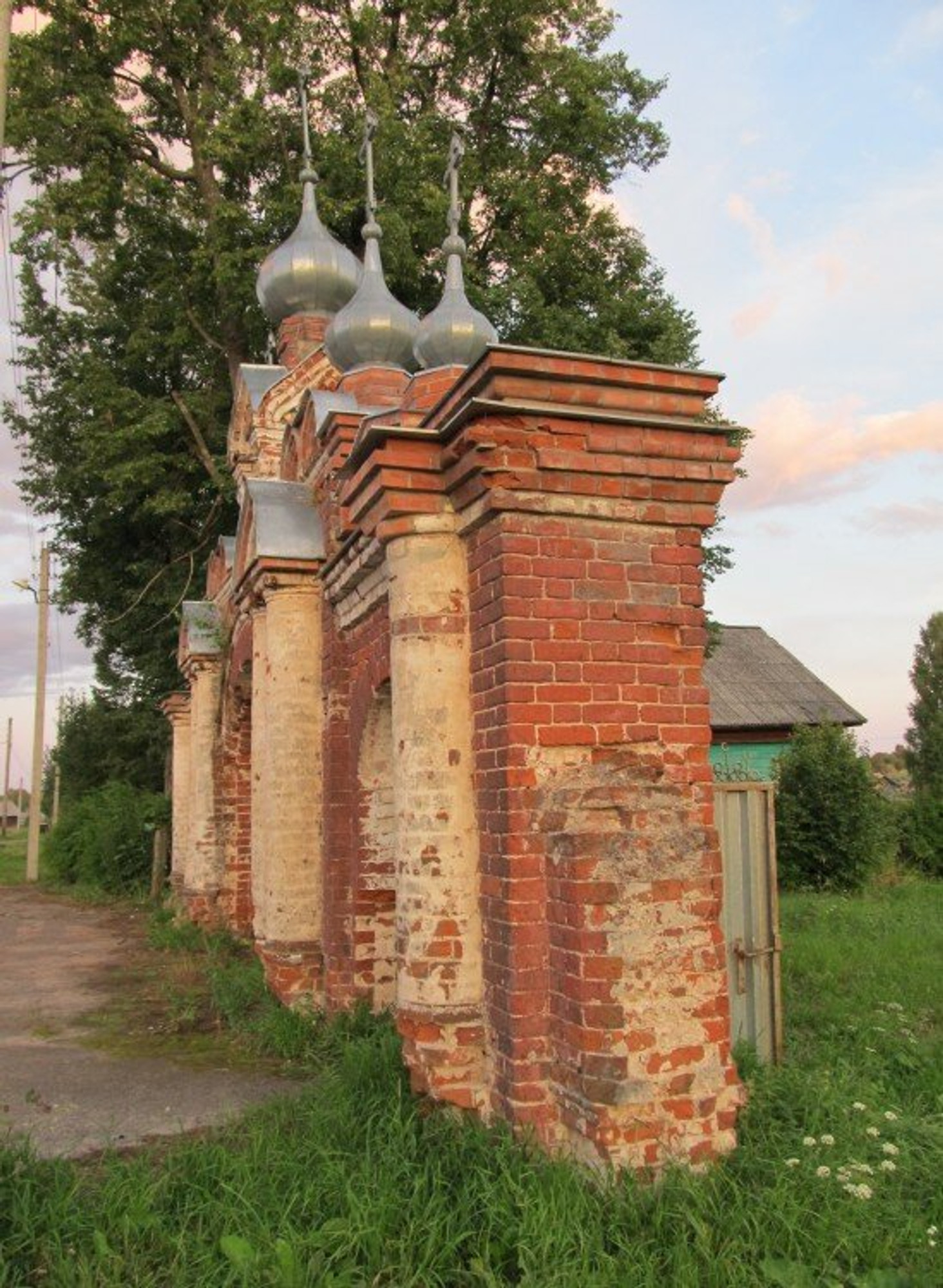 Церковь Покрова Пресвятой Богородицы в Белбаже (Православный храм)