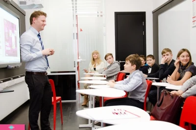 "Лицей", студия иностранных языков, подготовка к международным экзаменам, репетитор по школьным предметам на Академической, СПб 