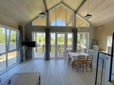 Смола Хаус (Гостиница)