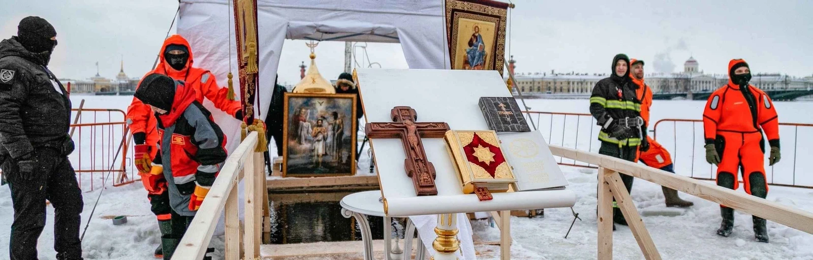 Крещение в Санкт-Петербурге: где окунуться в прорубь в  разных районах города