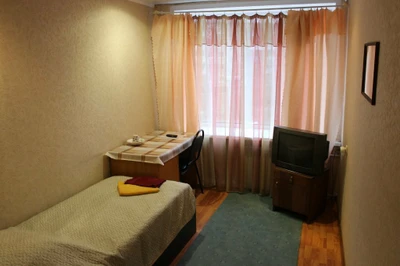 Гостиница Октябрь (Гостиница)