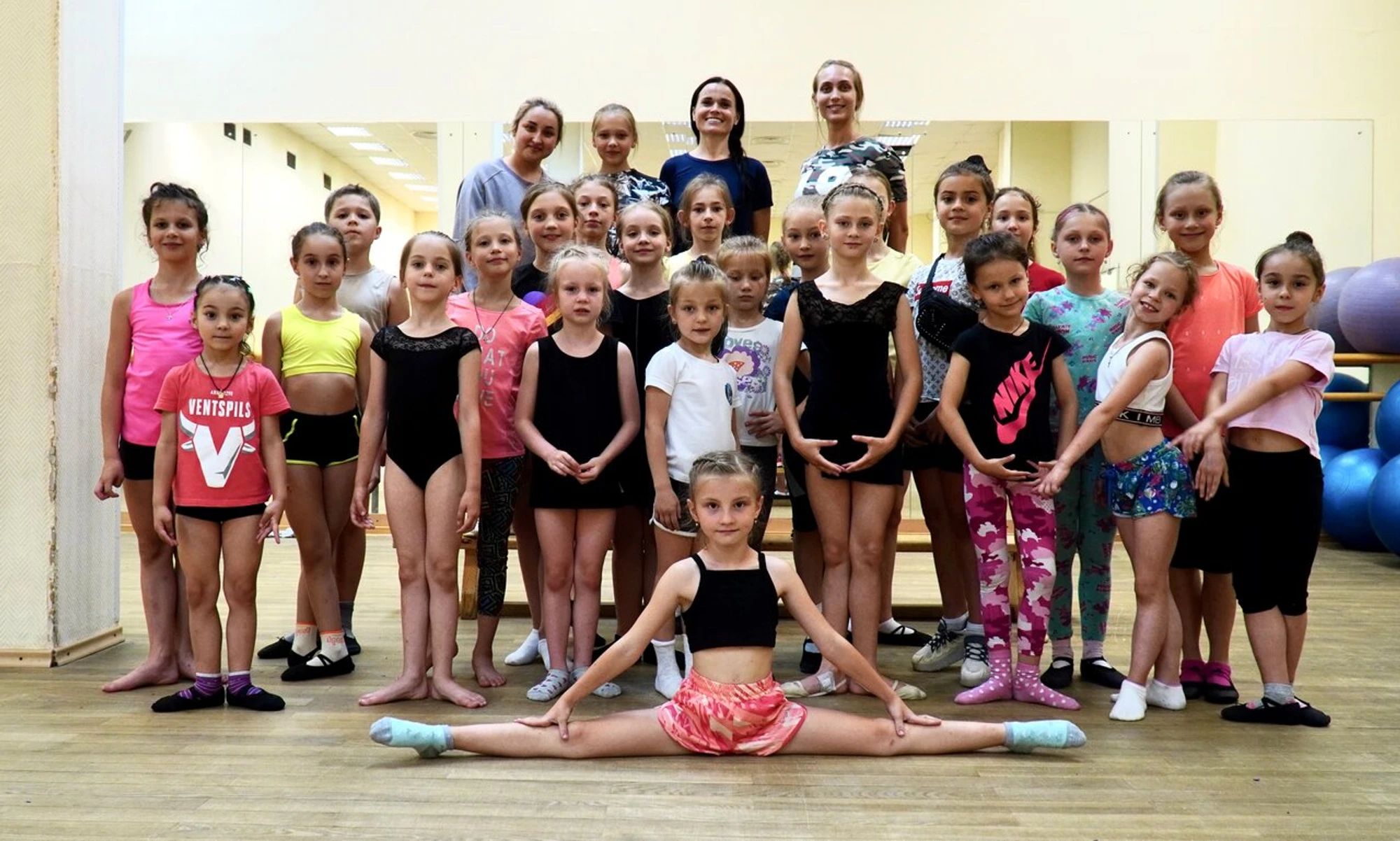 Школа фигурного катания Аврора (Спортивная школа)