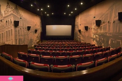 Уссури, кинотеатр в Ленинском районе Владивостока 