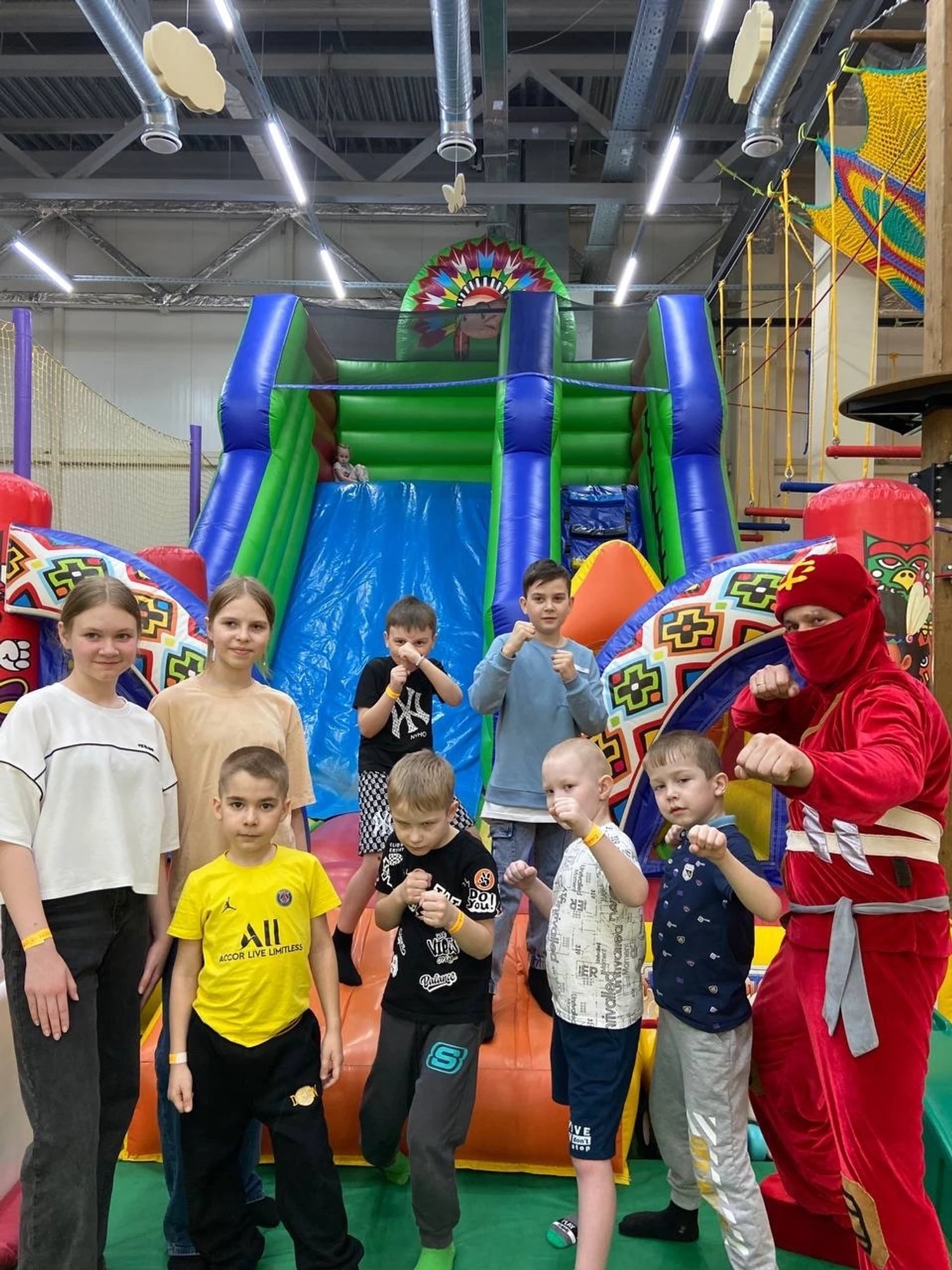Спортивный игровой детский центр "Стрекоза" в г. Сухой Лог (ДК Кристалл)