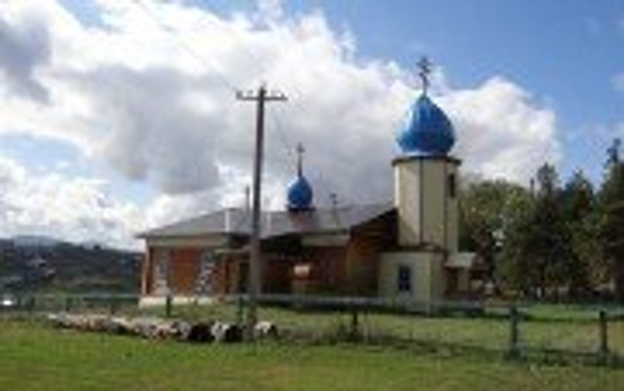 Церковь священномученика Вениамина, митрополита Петроградского, в селе Узян (Православный храм)