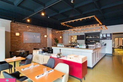 Do eat, ресторан с детской комнатой на Петроградке, СПб 