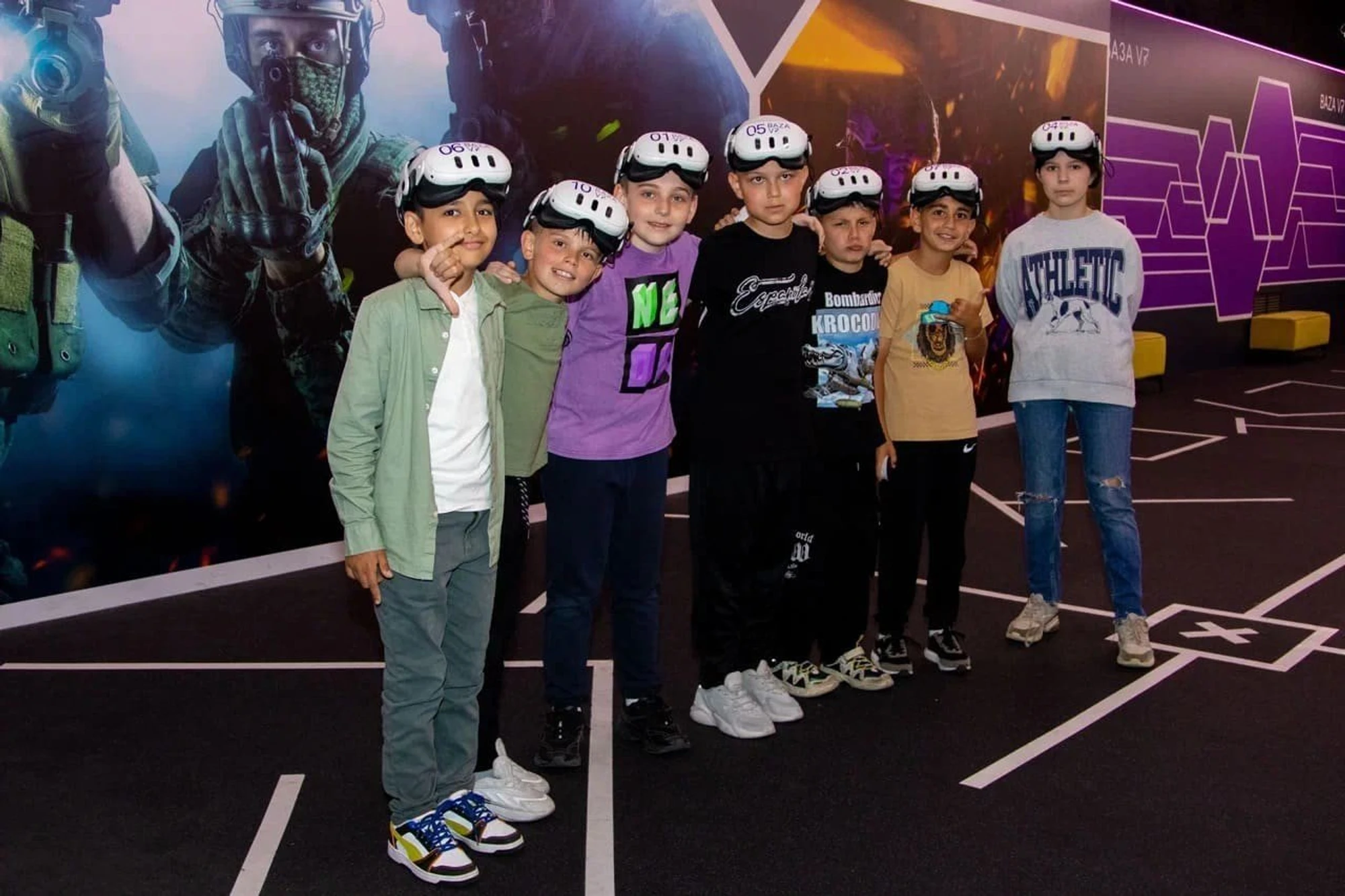 Иммениник на празднике бесплатно в клубе виртуальной реальности