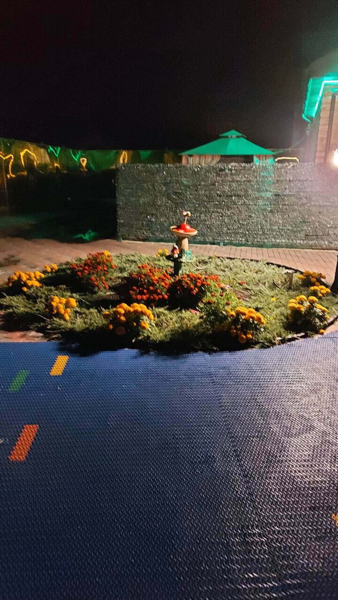 На лугу (Сауна)