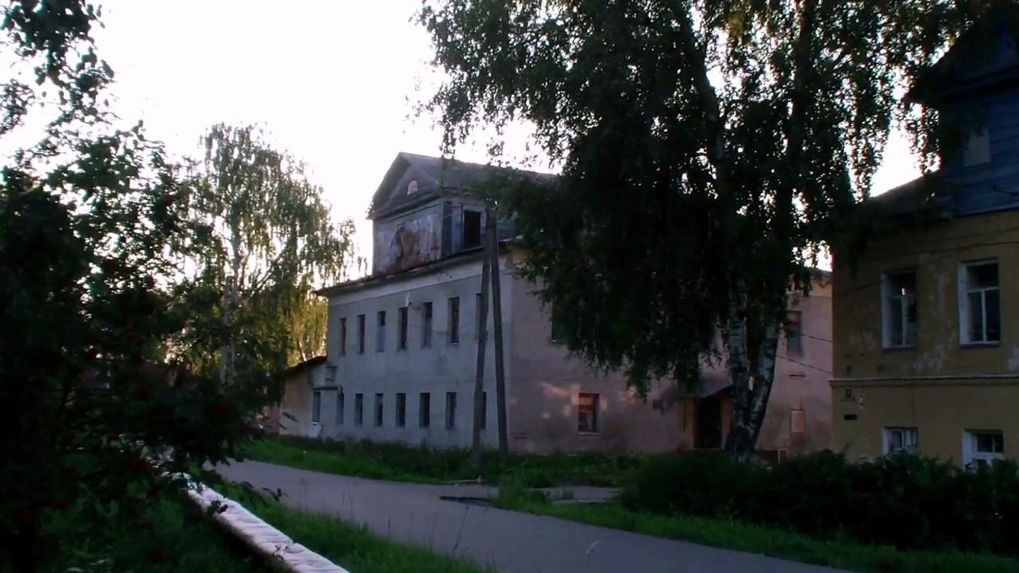 ГУЗ ЯО Ярославская ЦРБ Толбухинская амбулатория (Амбулатория, здравпункт, медпункт)