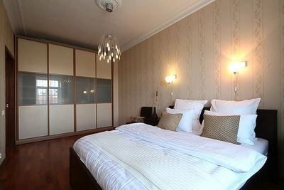 Dvuhkomnatnyie Premium Klassa Tsentr Apartments (Гостиница)